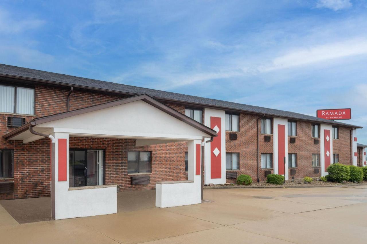 Photo - Ramada by Wyndham Cedar Rapids South