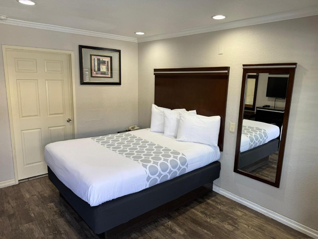 Rodeway Inn Lemon Grove San Diego East photo 3