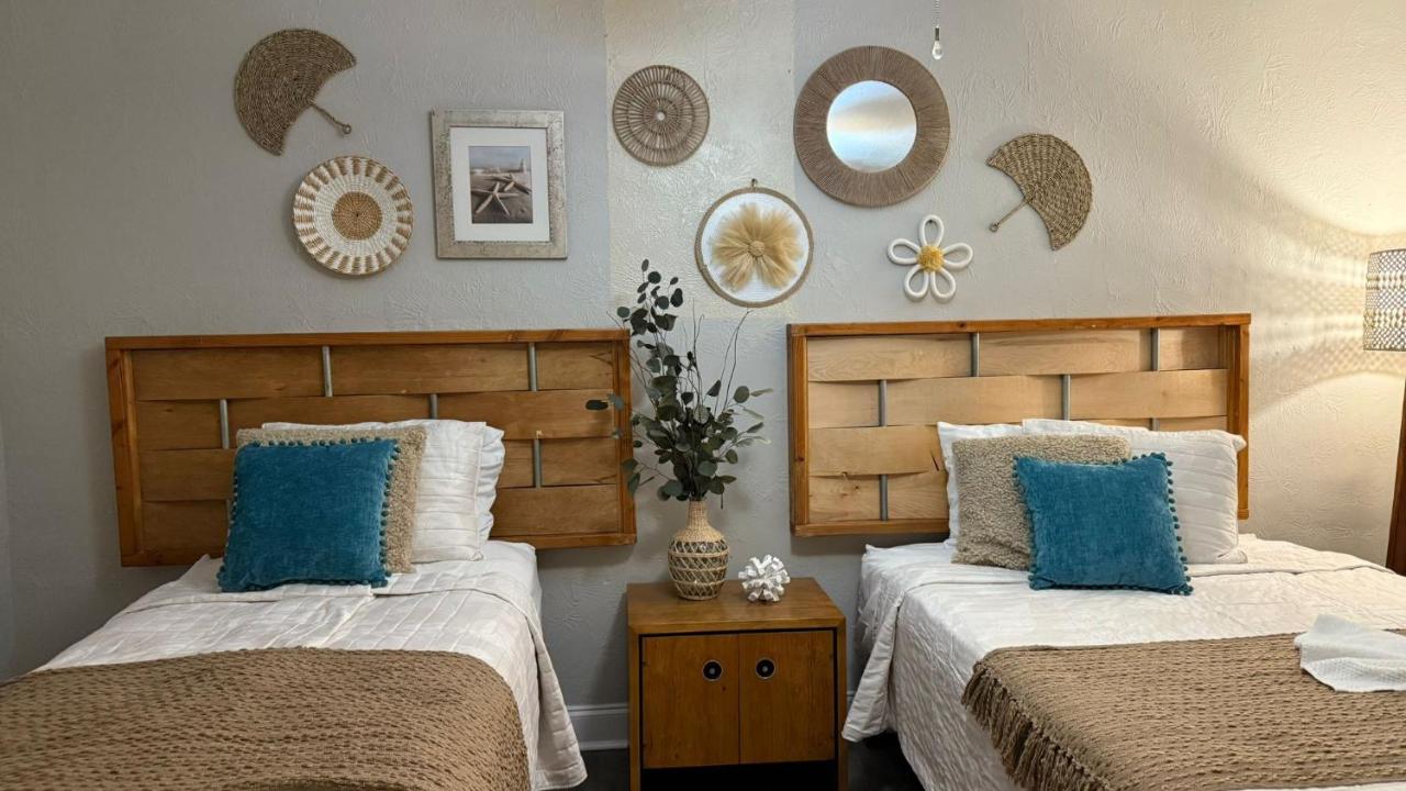 Twin Palms Motel photo 3