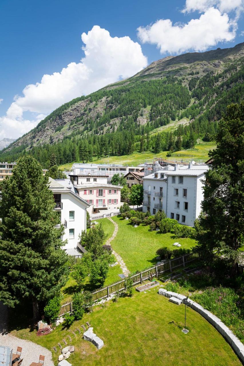 Boutique Hotel Engadinerhof - A Home for Generations photo 4