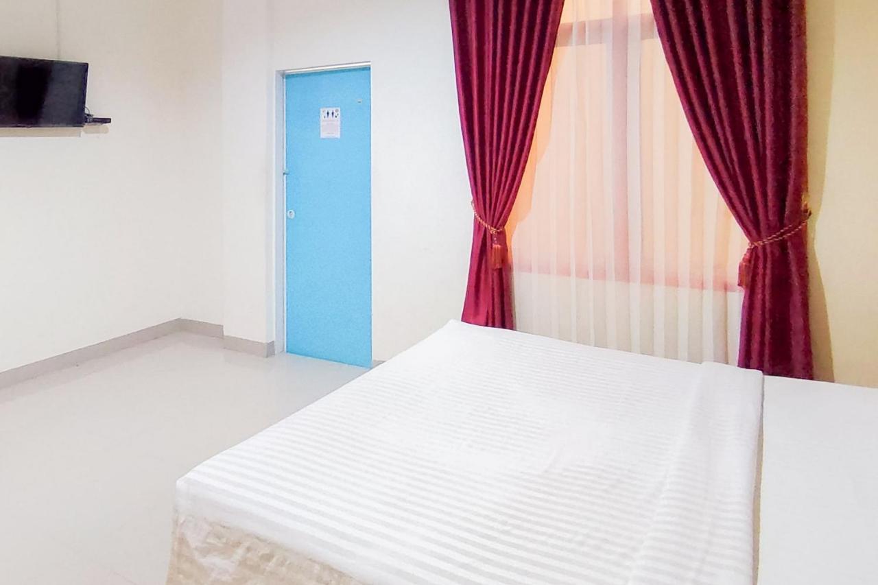 Urbanview Hotel Falah Residence Syariah By RedDoorz photo 2