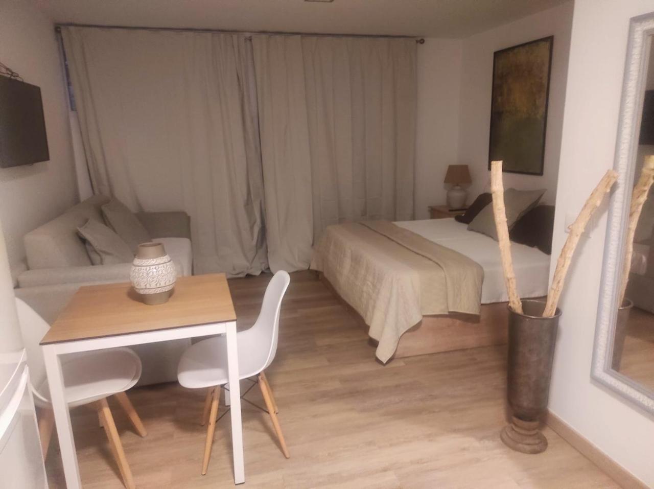 HOTEL apartamentos SEVEN ROOMS - 2