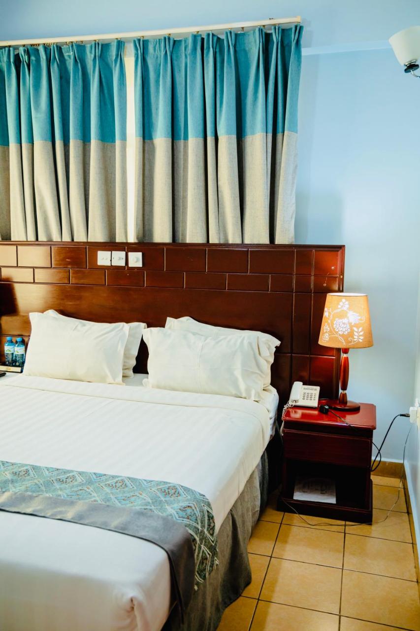 Photo - Green Mountain Hotel