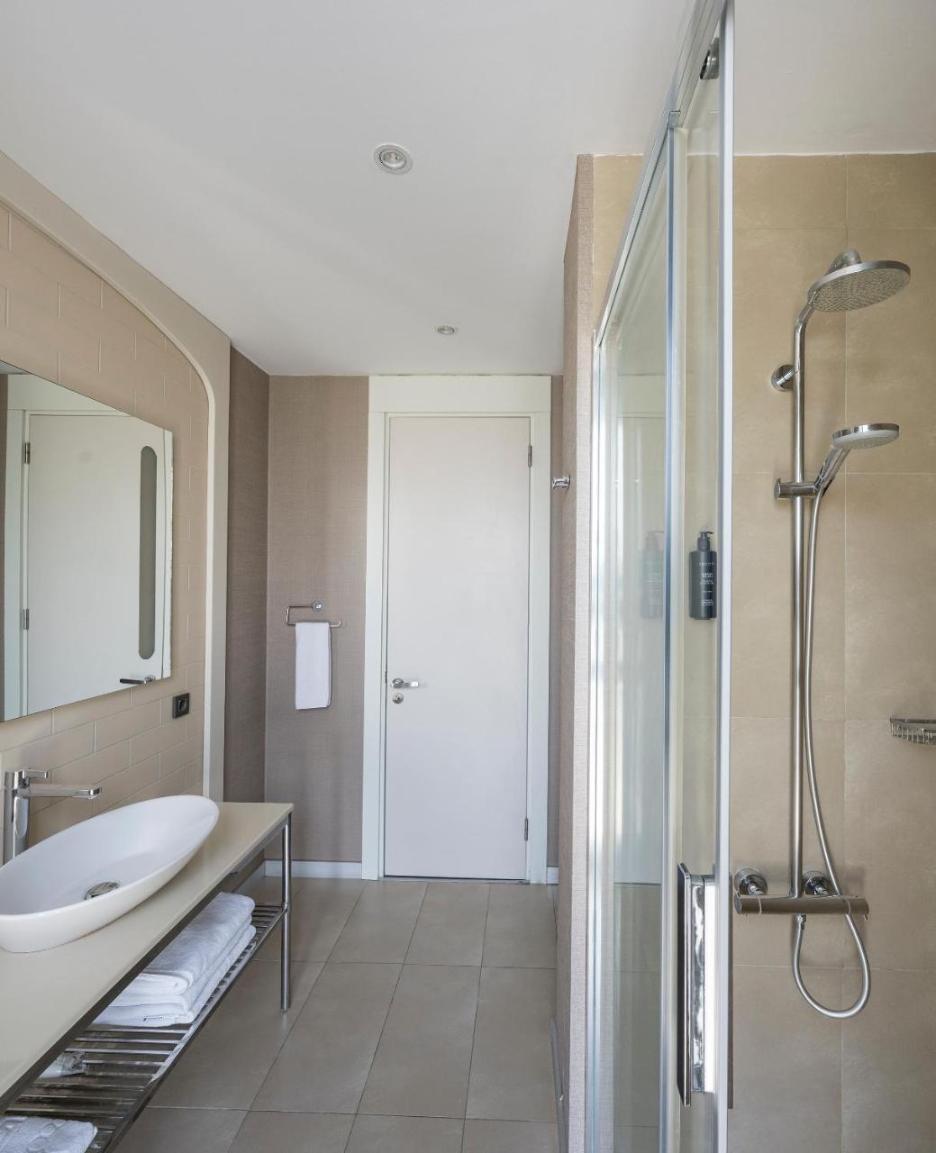 Upsuites Hotel photo 3