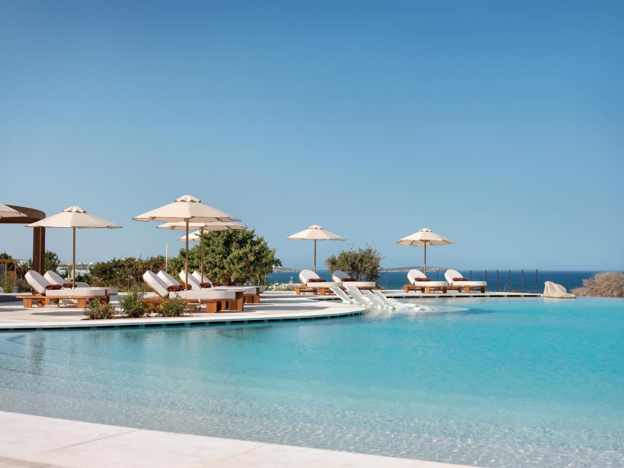 Vione Paros - 2