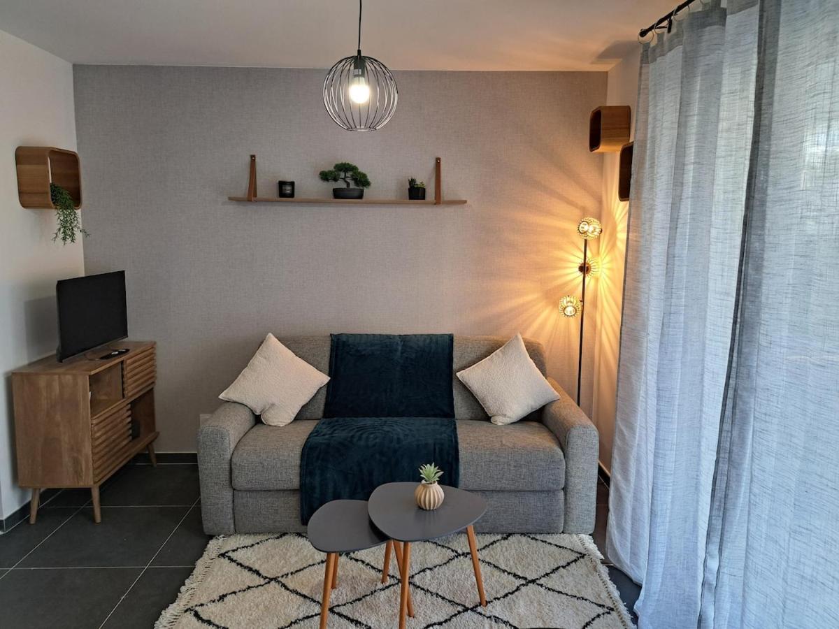 cozy studio, pool and beach - 2