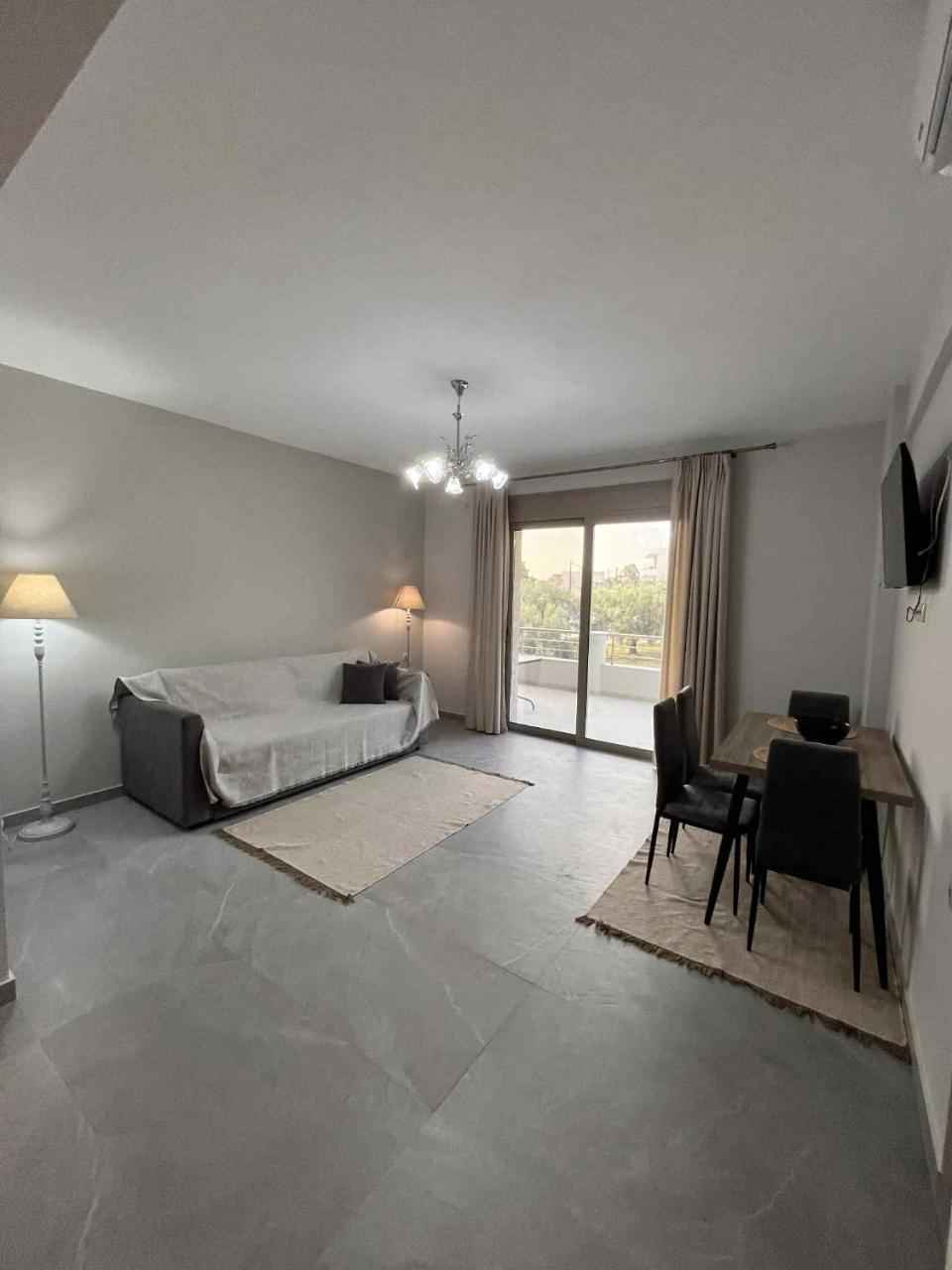 Danita Apartments - 5