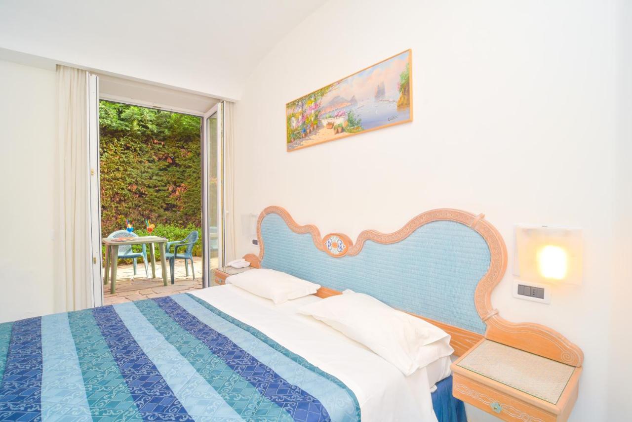 Hotel Italia - Beach Club photo 3
