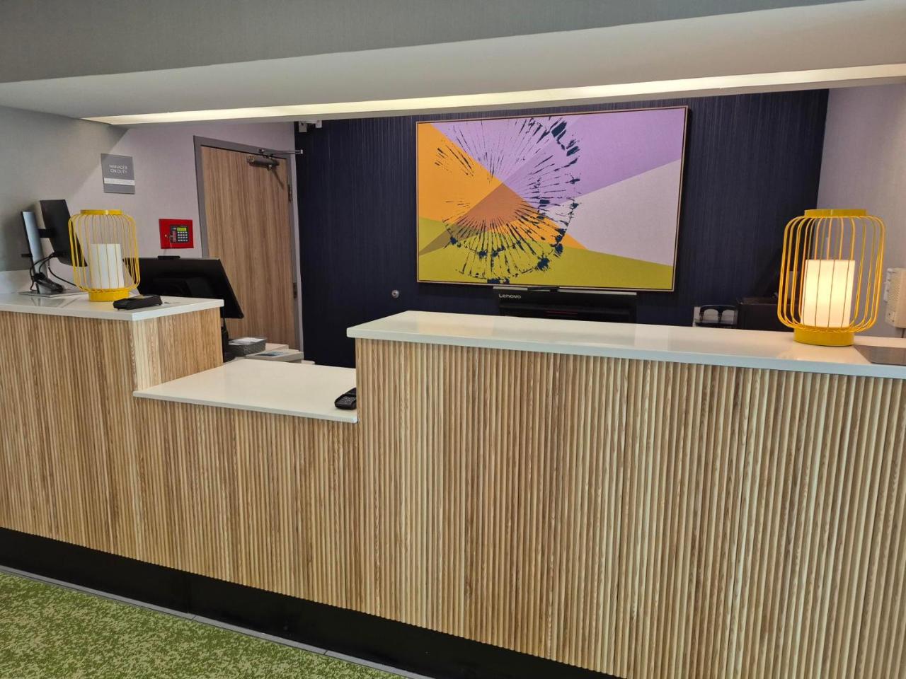 Foto - Spark by Hilton Lancaster