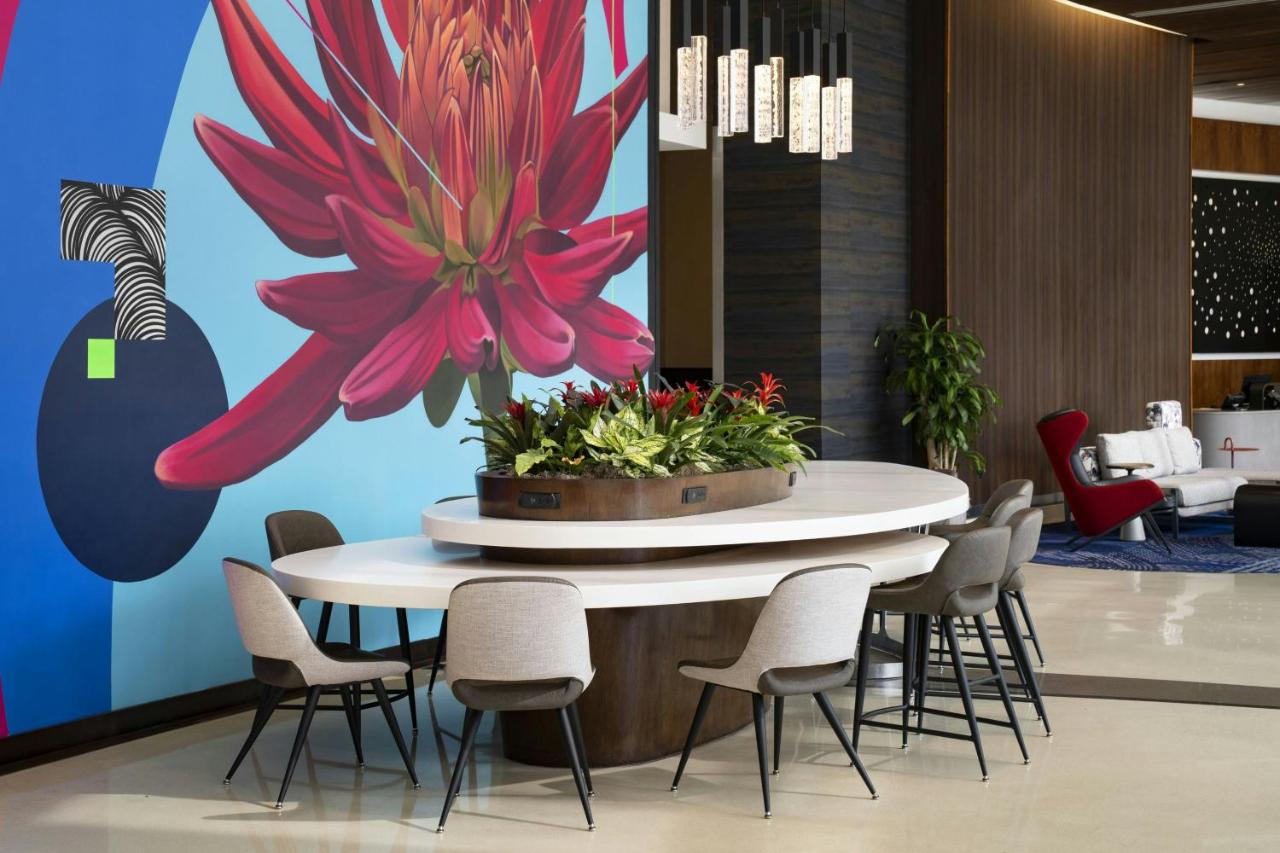 Courtyard by Marriott Los Angeles L.A. LIVE photo 2