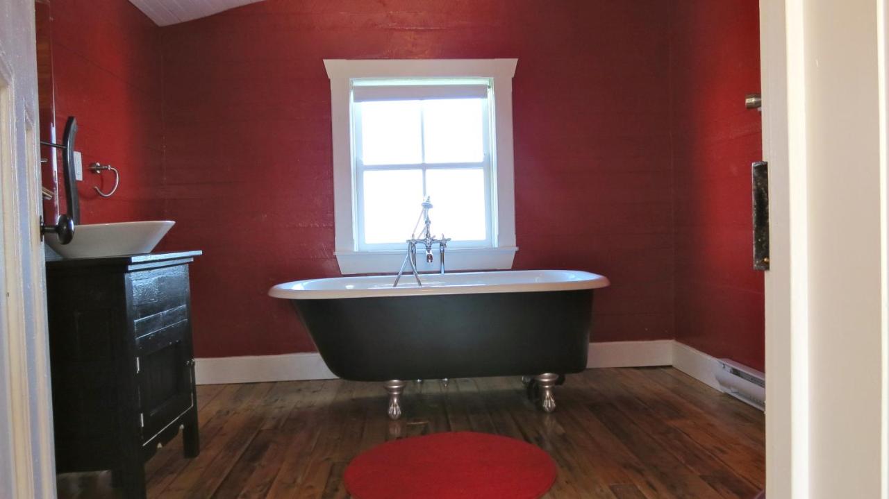 The Old Salt Box Co. - Mary's Place photo 2