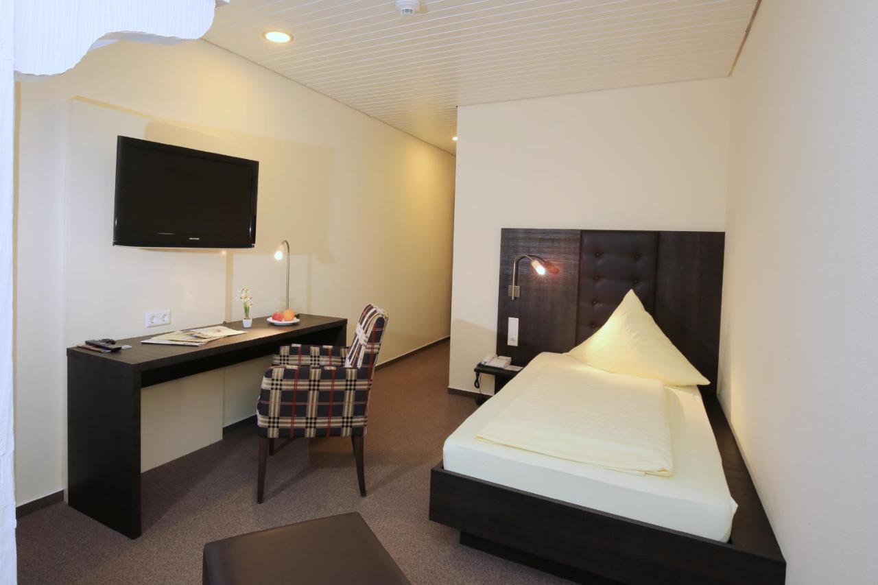 Hotel Hirschen photo 2