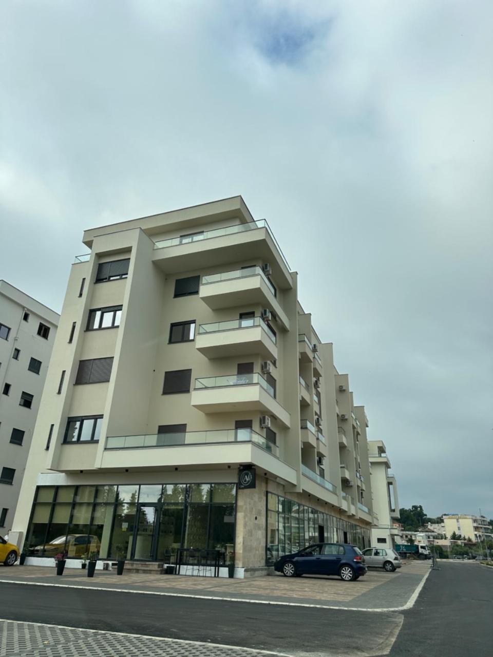 Urban Coast - Ulcinj Apartment - 2