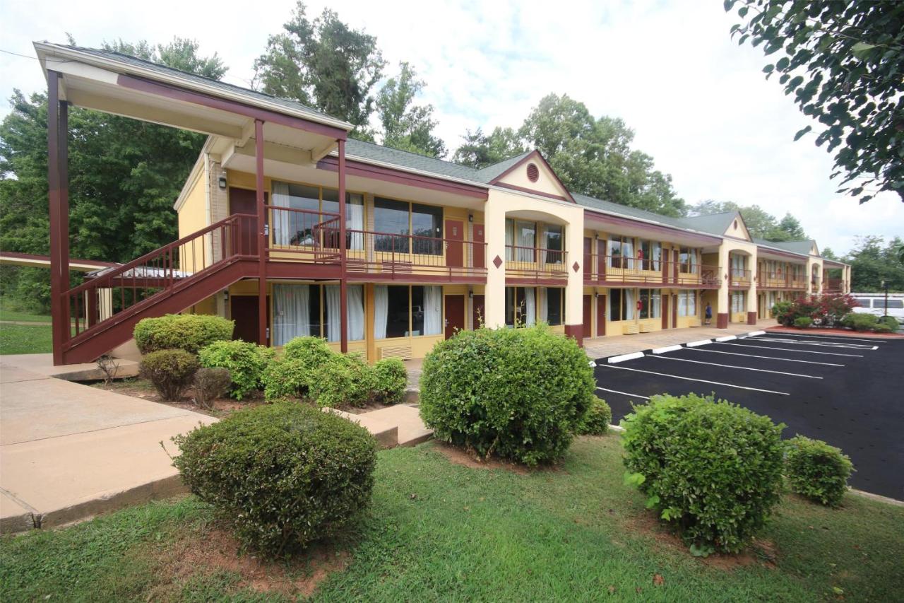 Foto - Americas Best Value Inn Pilot Mountain