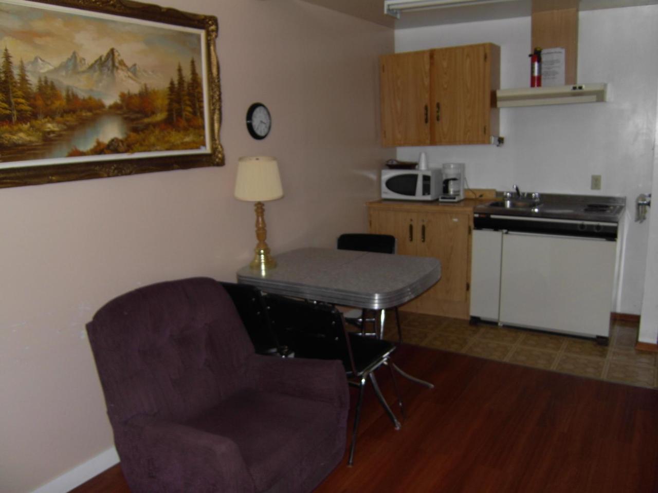 Virden Motel photo 2