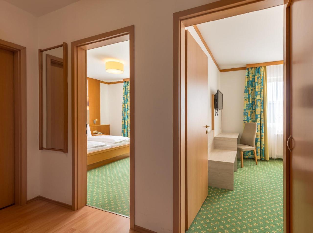 Thermenhotel Kurz photo 3