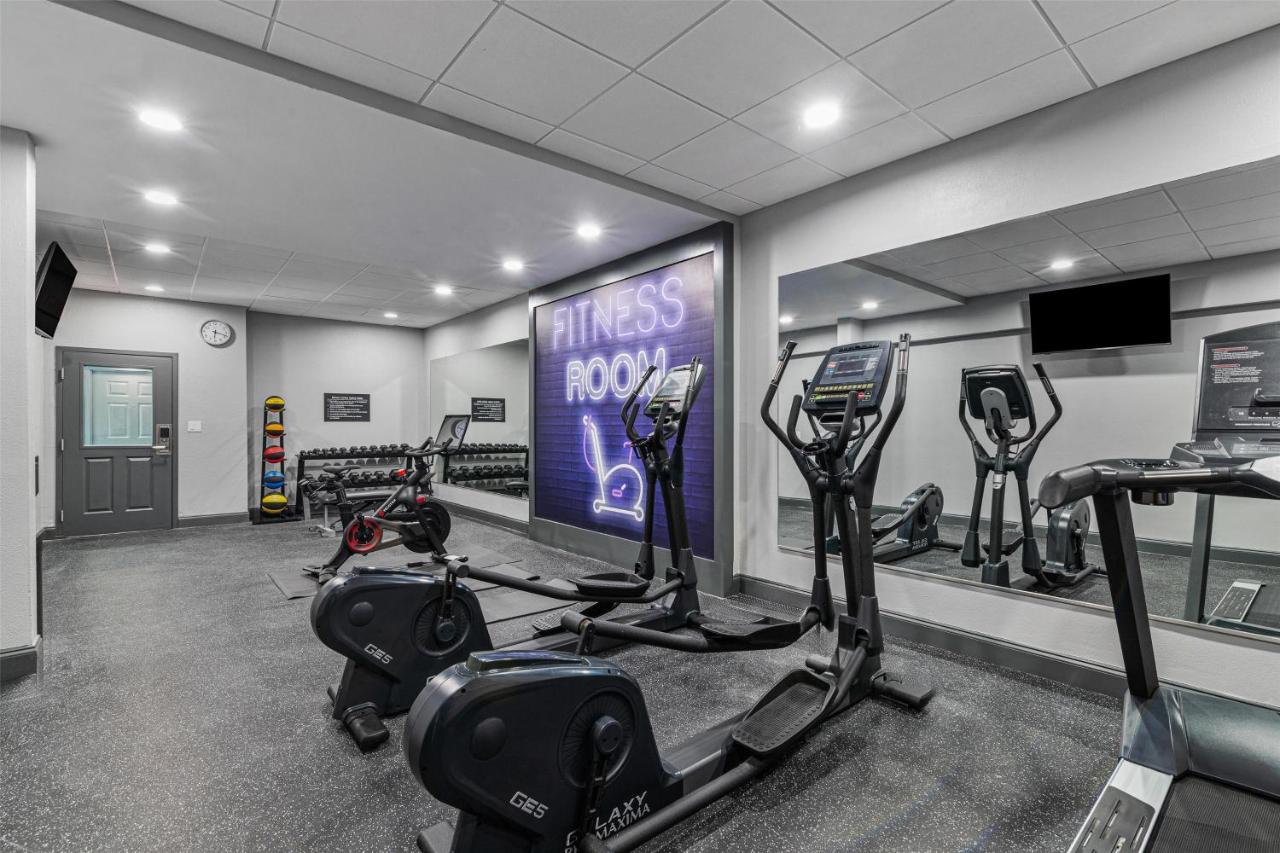 Best Western Plus Savannah Gateway photo 2