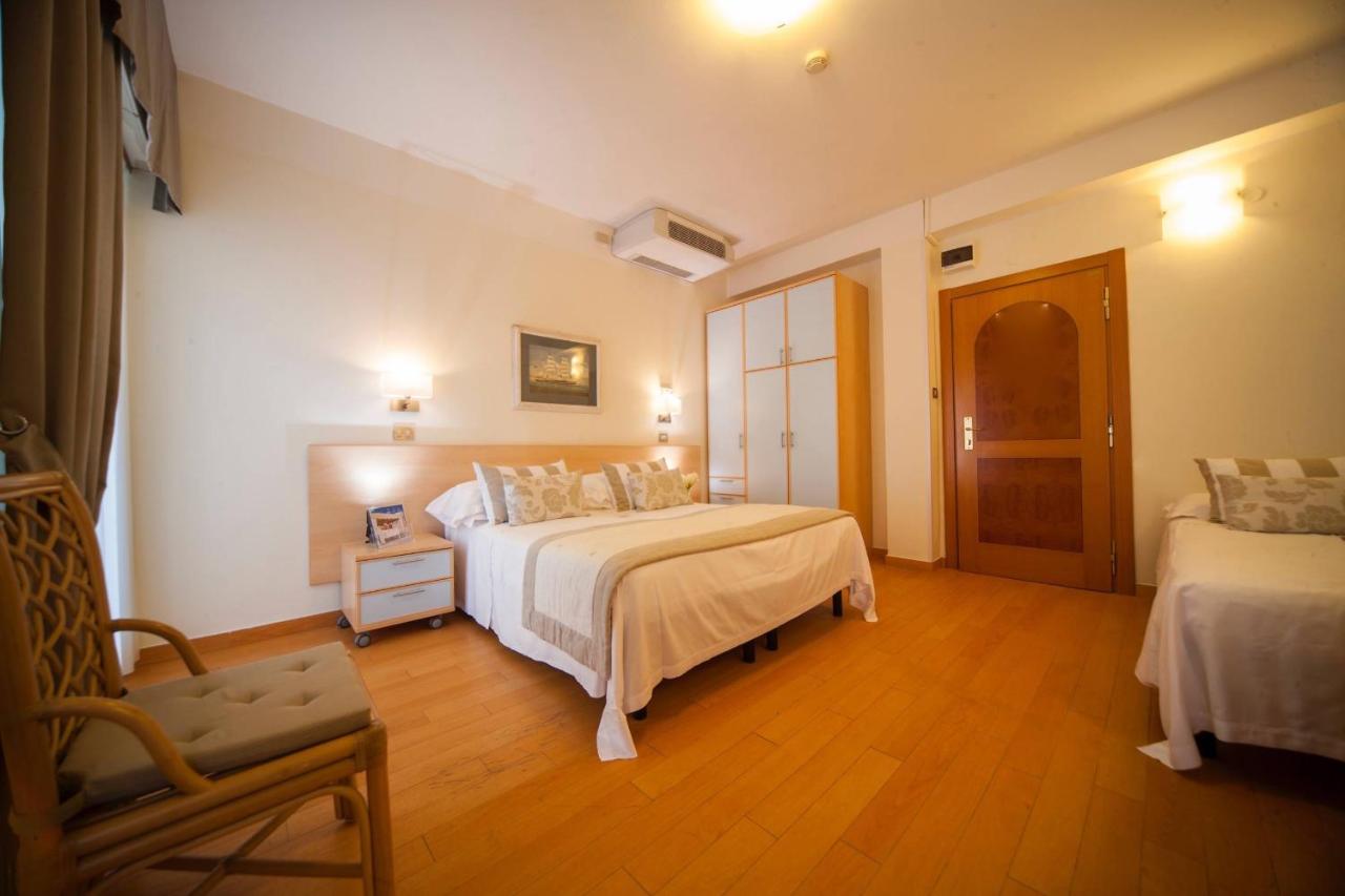 Hotel Mon Cheri photo 4