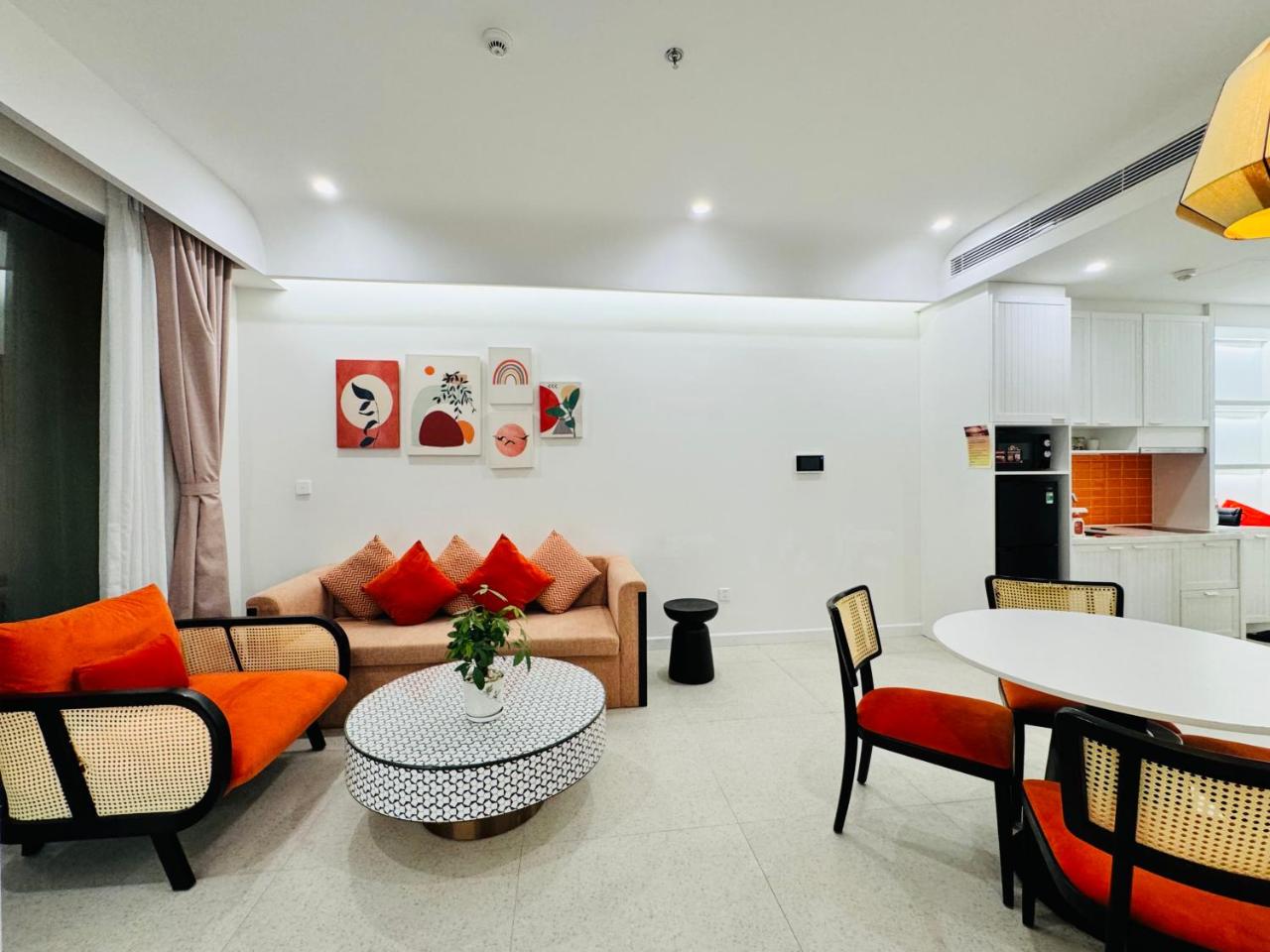 Hillside Sunset Apartment photo 2