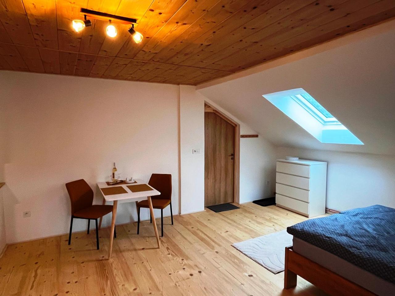 Apartmán Kunratice 2 - 6
