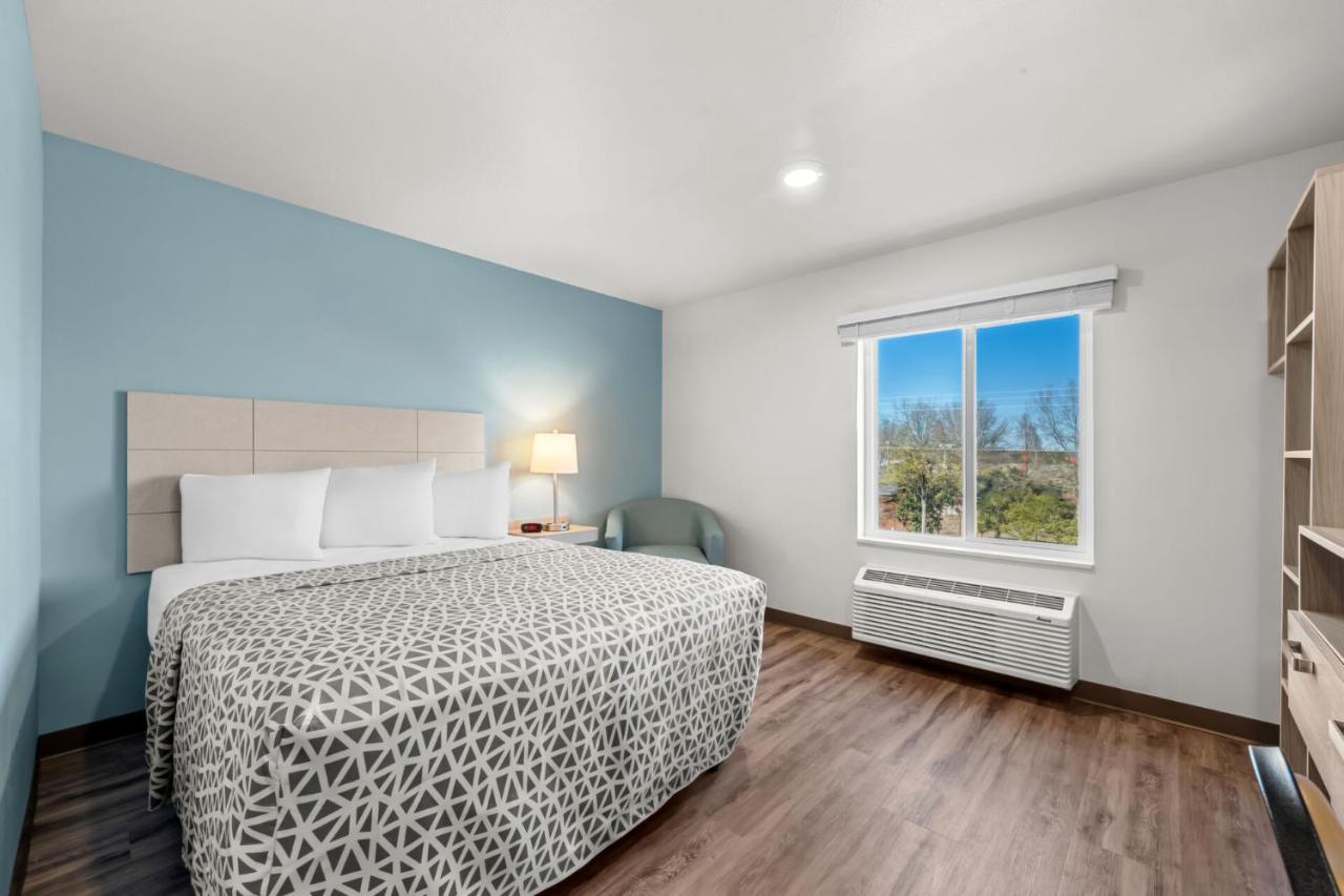 WoodSpring Suites Charlotte - Arrowood photo 4