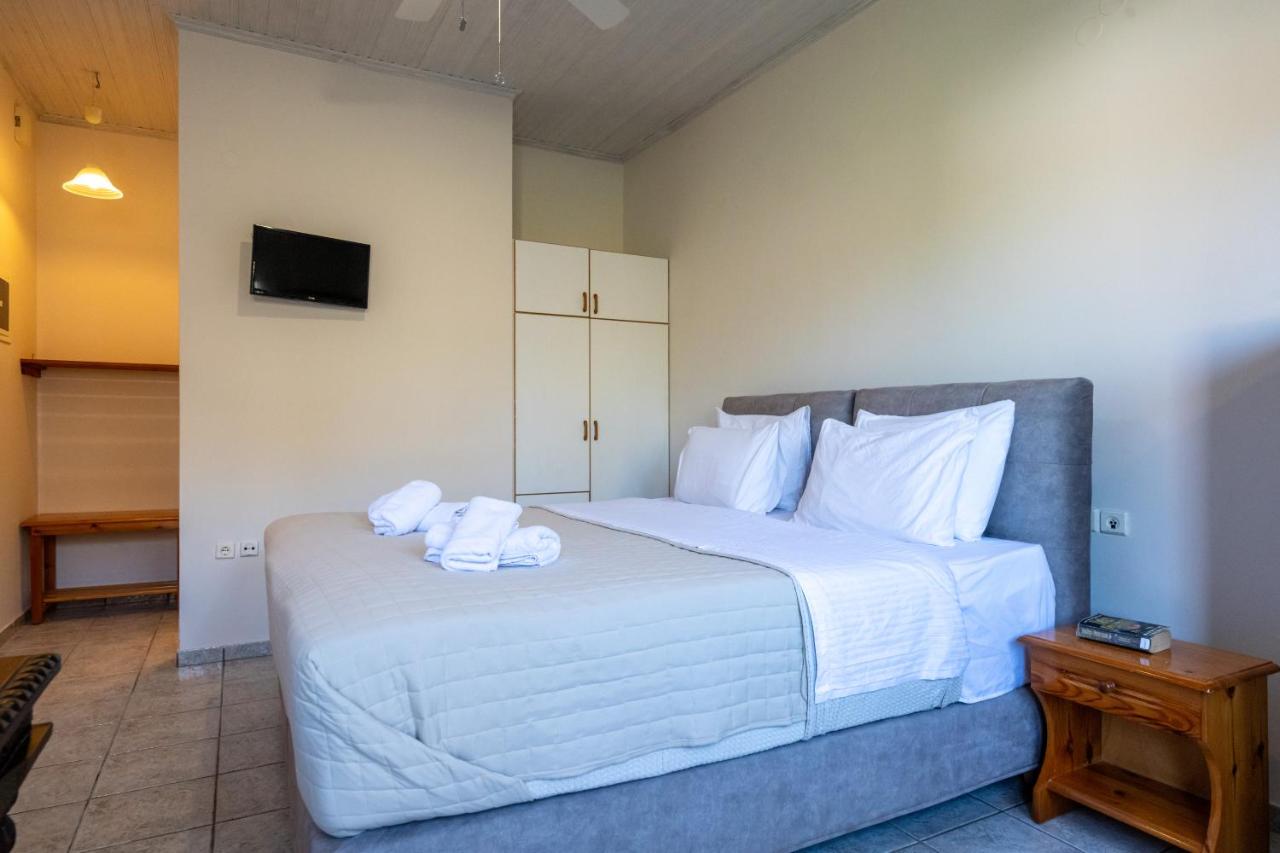 Mythos Suites-Hermes apartment - 3
