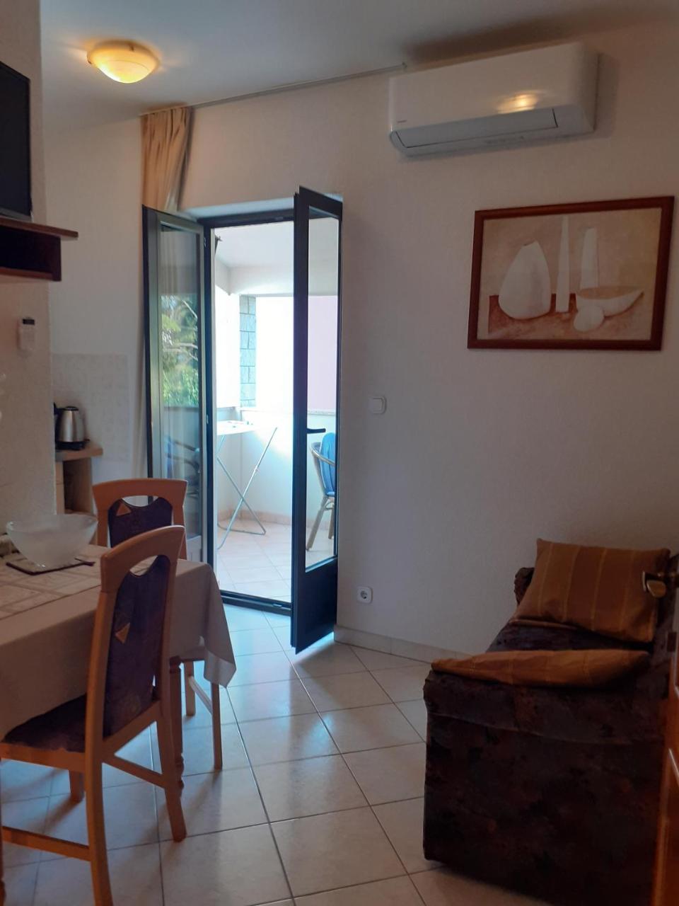 Calmaria Studio Apartments - 2