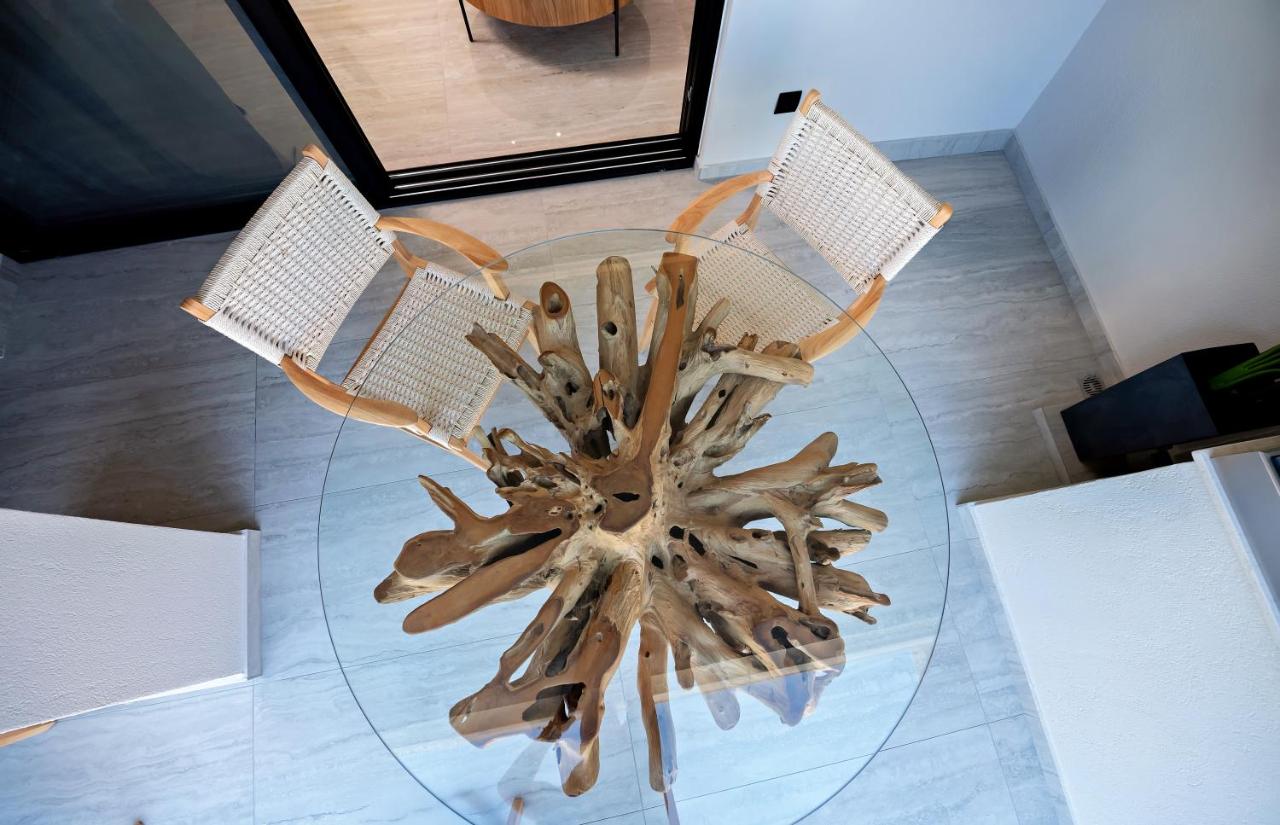 Ares Suites 3 - 4