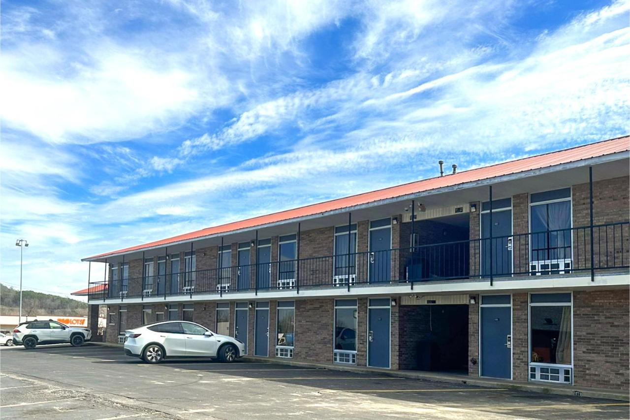 Regal Inn Guntersville Hwy 431 photo 4