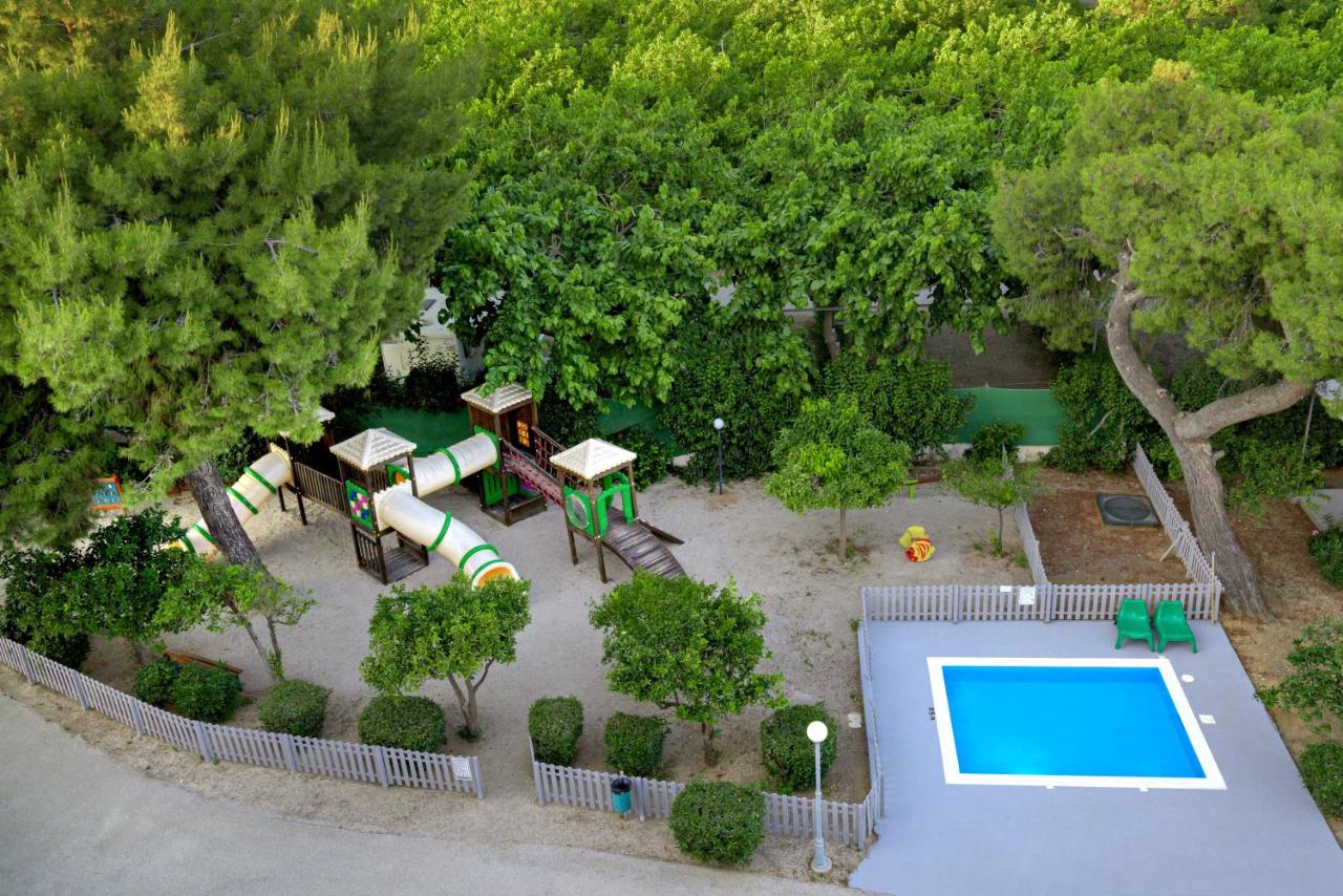 The Grove Seaside Hotel photo 2