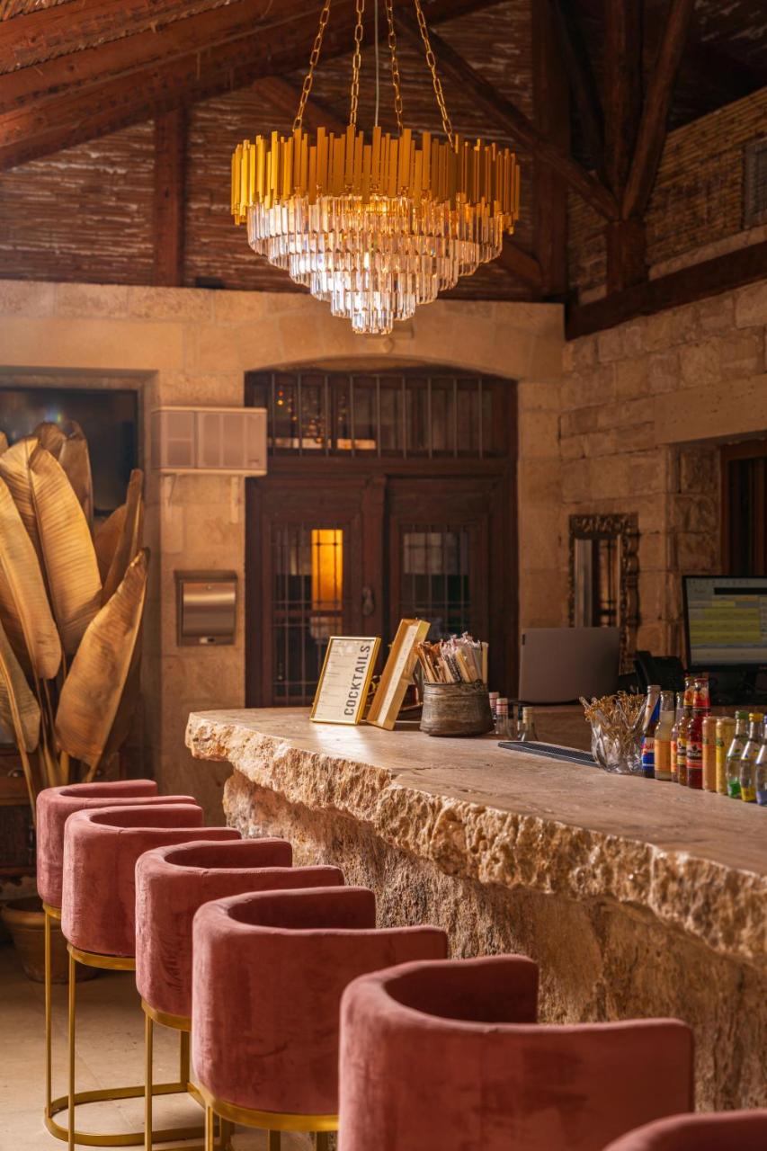 Achtis Hotel photo 4