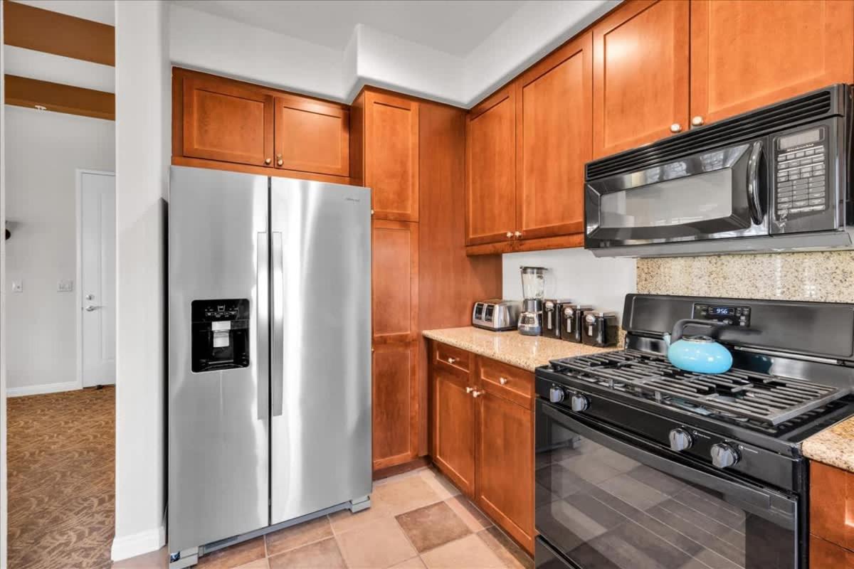 Upstairs 1BR Villa with Impeccable Views #A - 4