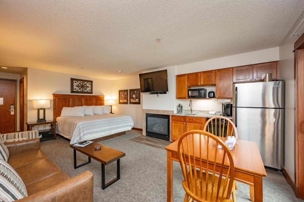 A123 Studio Lake View - 4