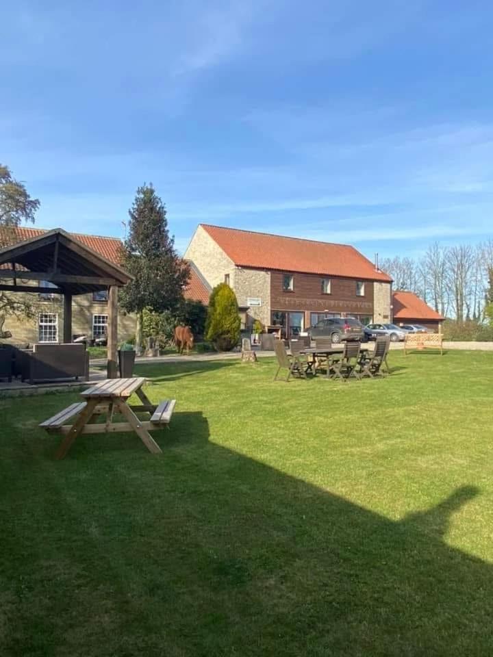 Cottage Lea's Country Hotel & Restaurant