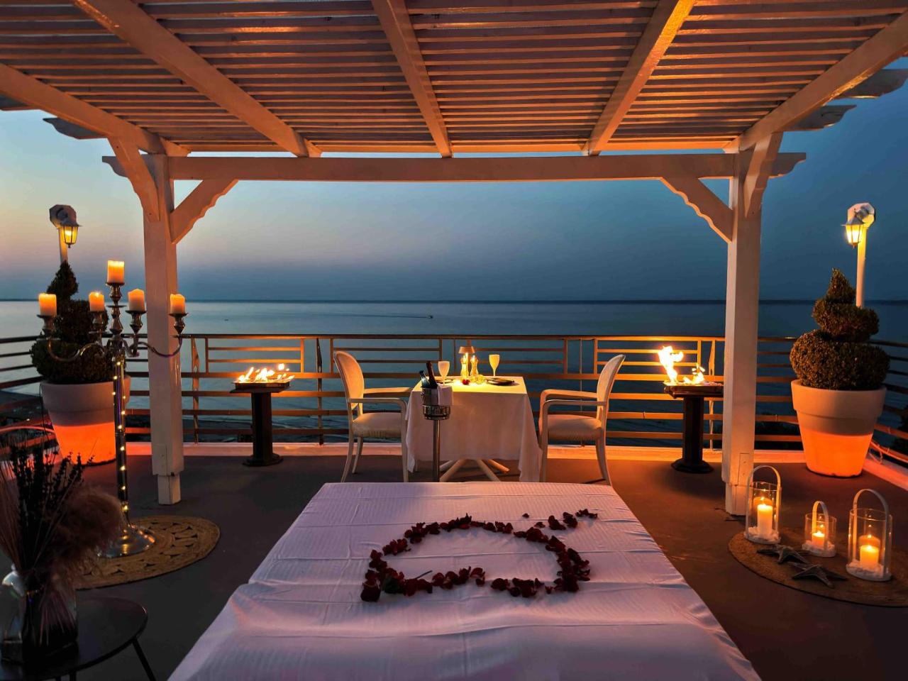 Panorama Suites & Spa - Adults Only - 3