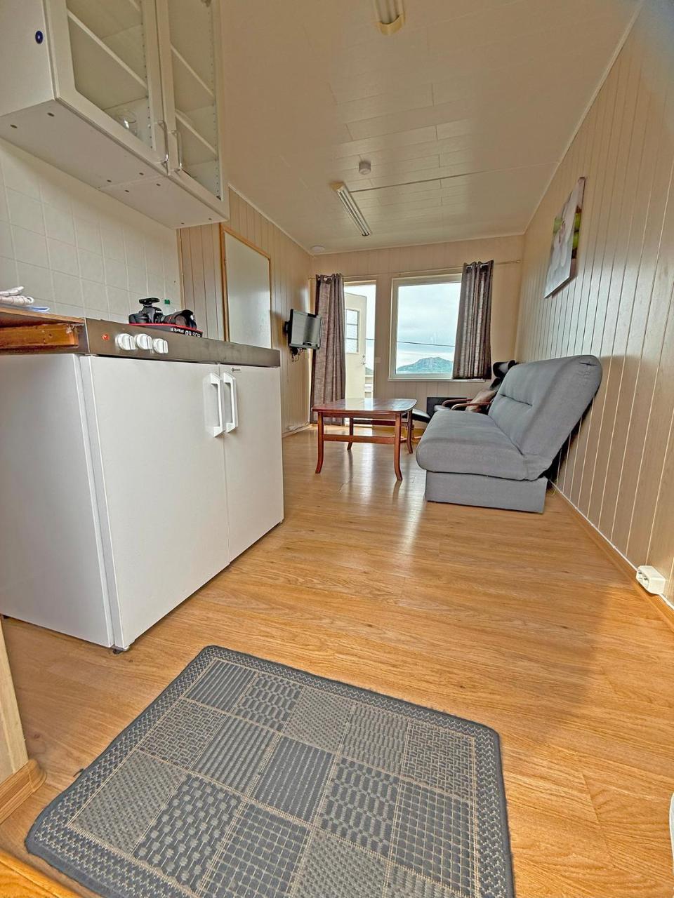 Ulvsvåg Gjestgiveri og Fjordcamping AS photo 2