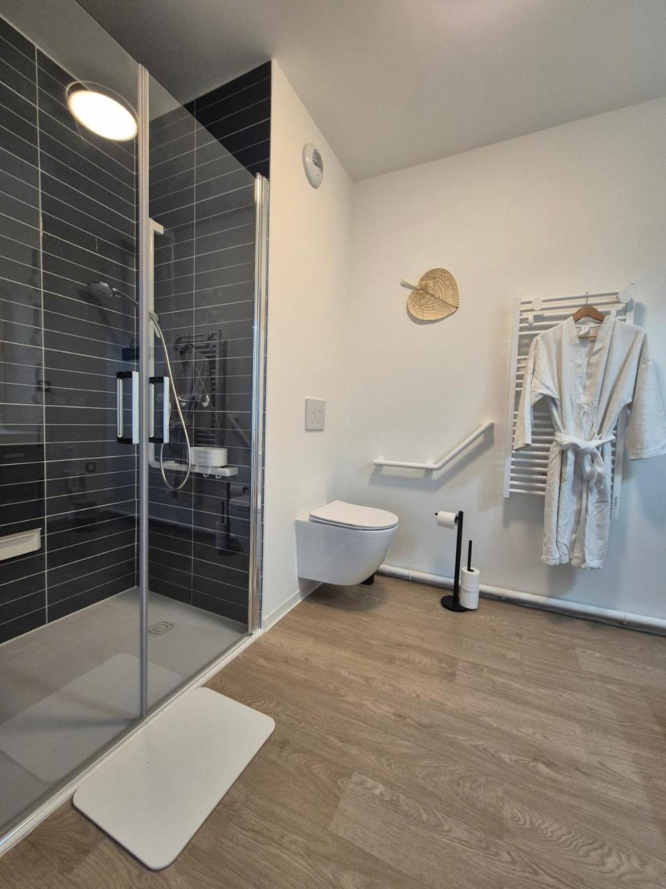 Oh Activ Donville-Les-Bains - Résidence Services Seniors - 2
