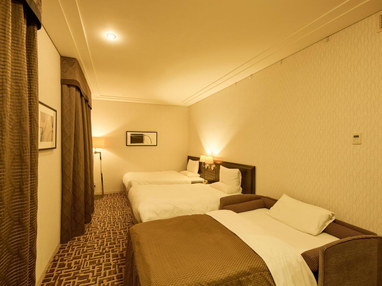 Okura Chiba Hotel photo 3