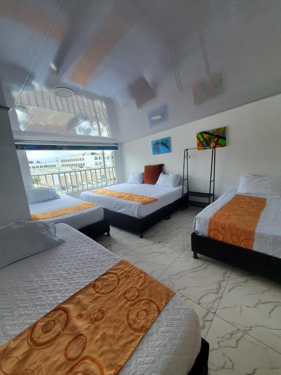 HOTEL LUXEM photo 3