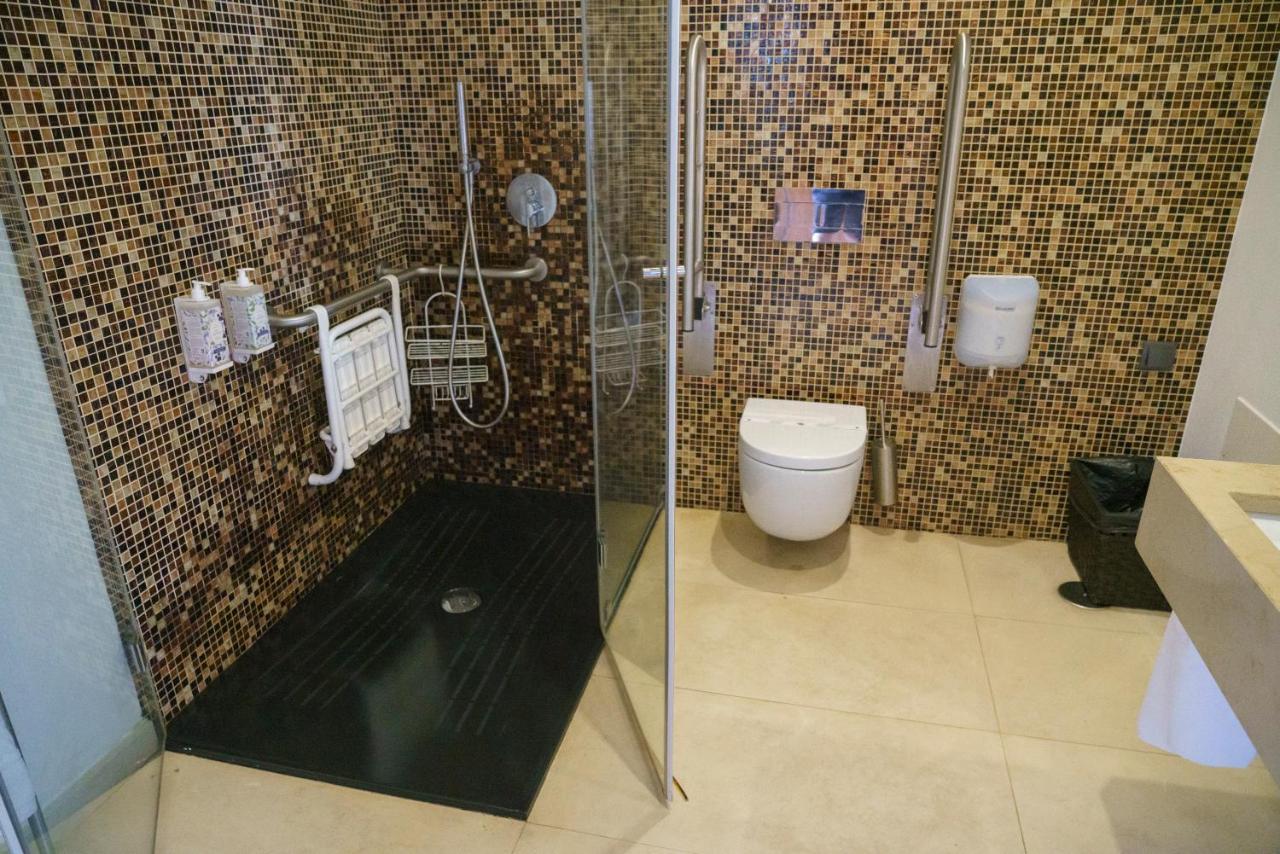 Real Abadia, Congress & Spa Hotel photo 2
