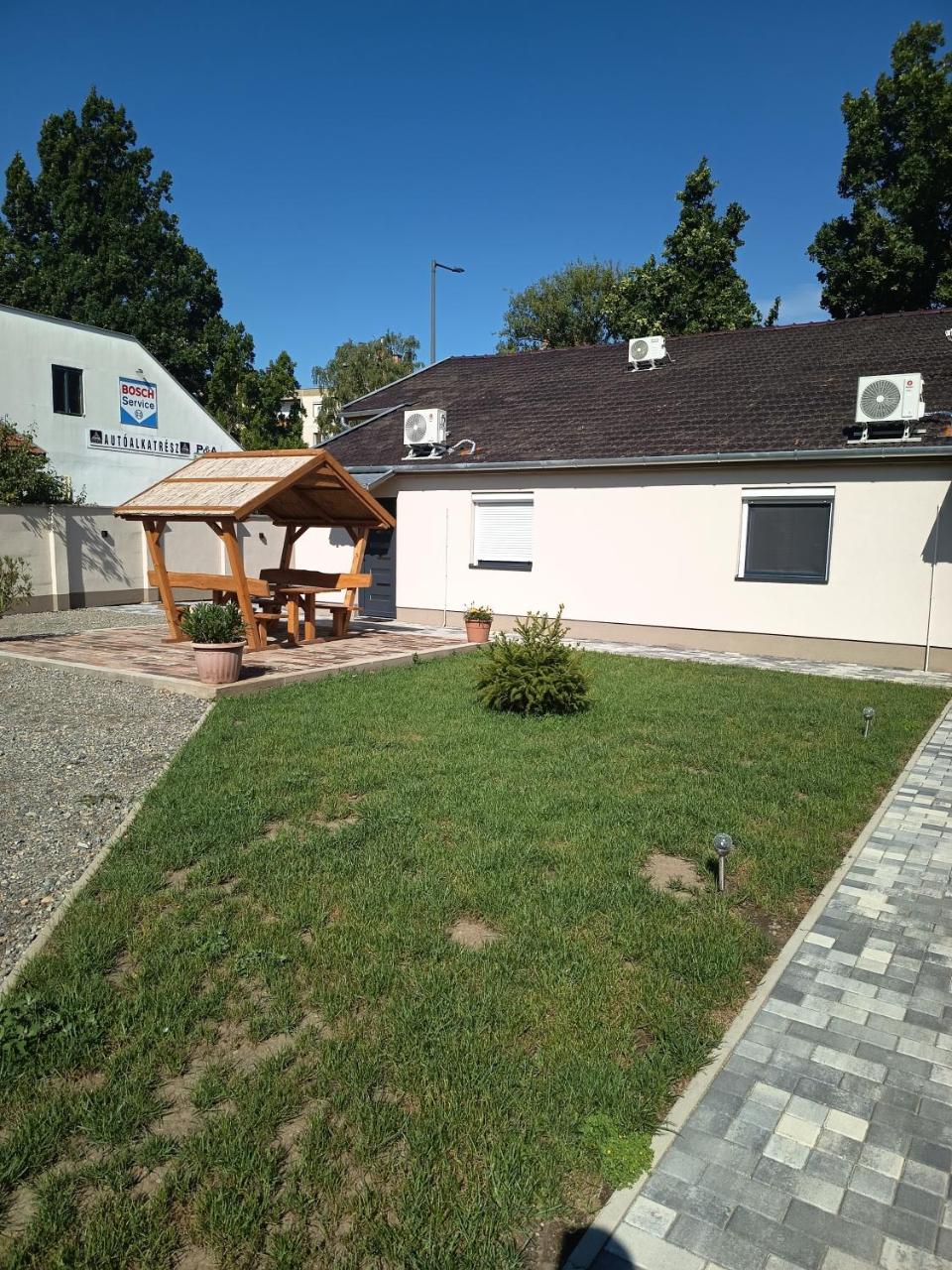 BB64 Apartmanház - 5