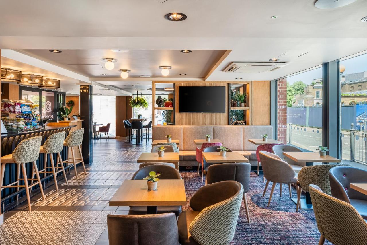 Point A Hotel London Canary Wharf - 3