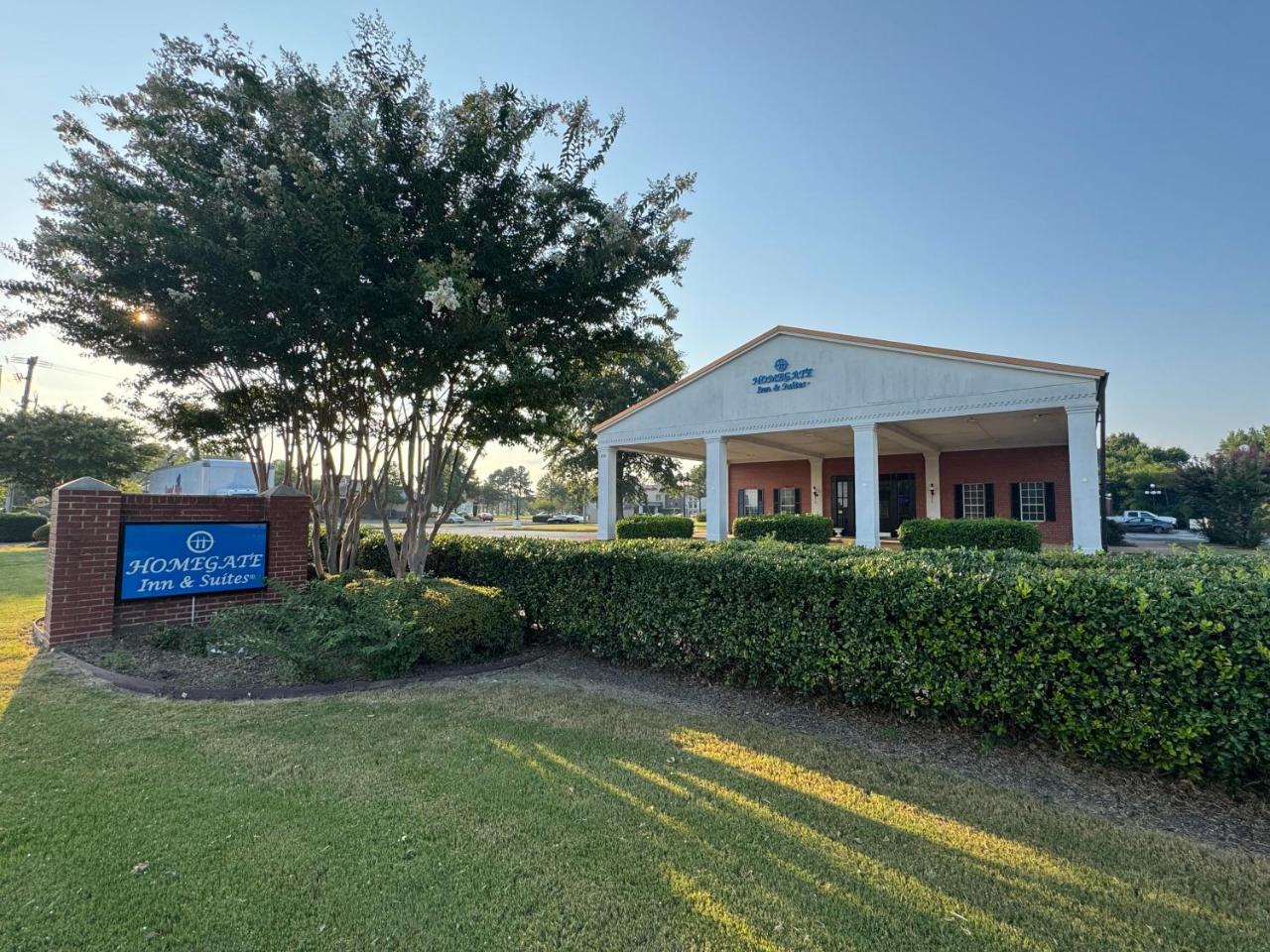 Homegate Inn And Suites
