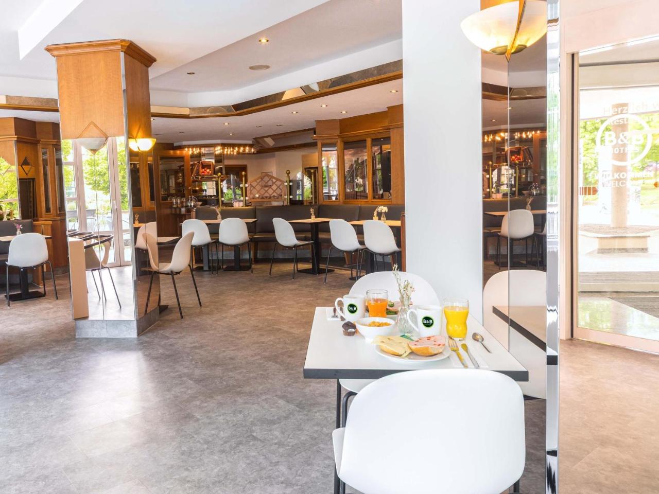 B&B HOTEL Gotha-Hbf photo 3
