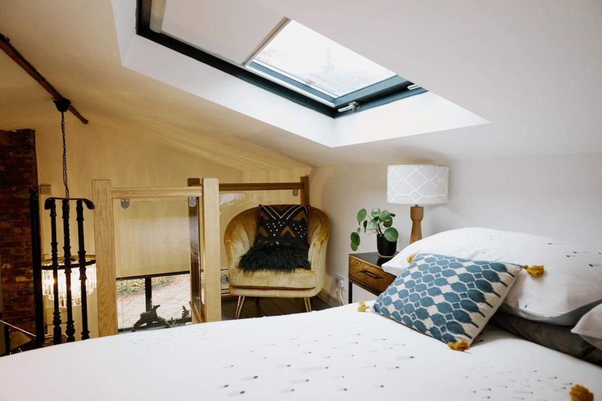 Private Luxury Open-Plan Barn Conversion - 5
