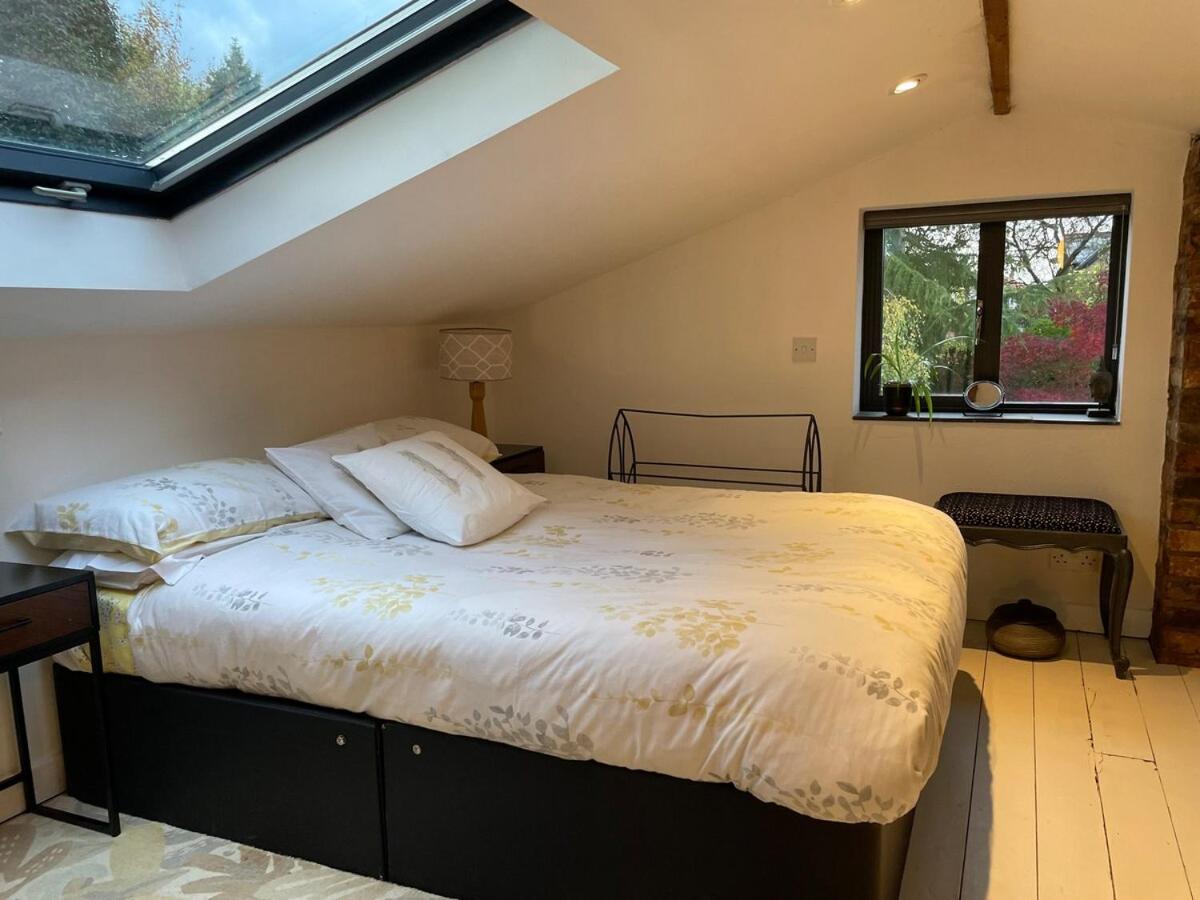 Private Luxury Open-Plan Barn Conversion - 6