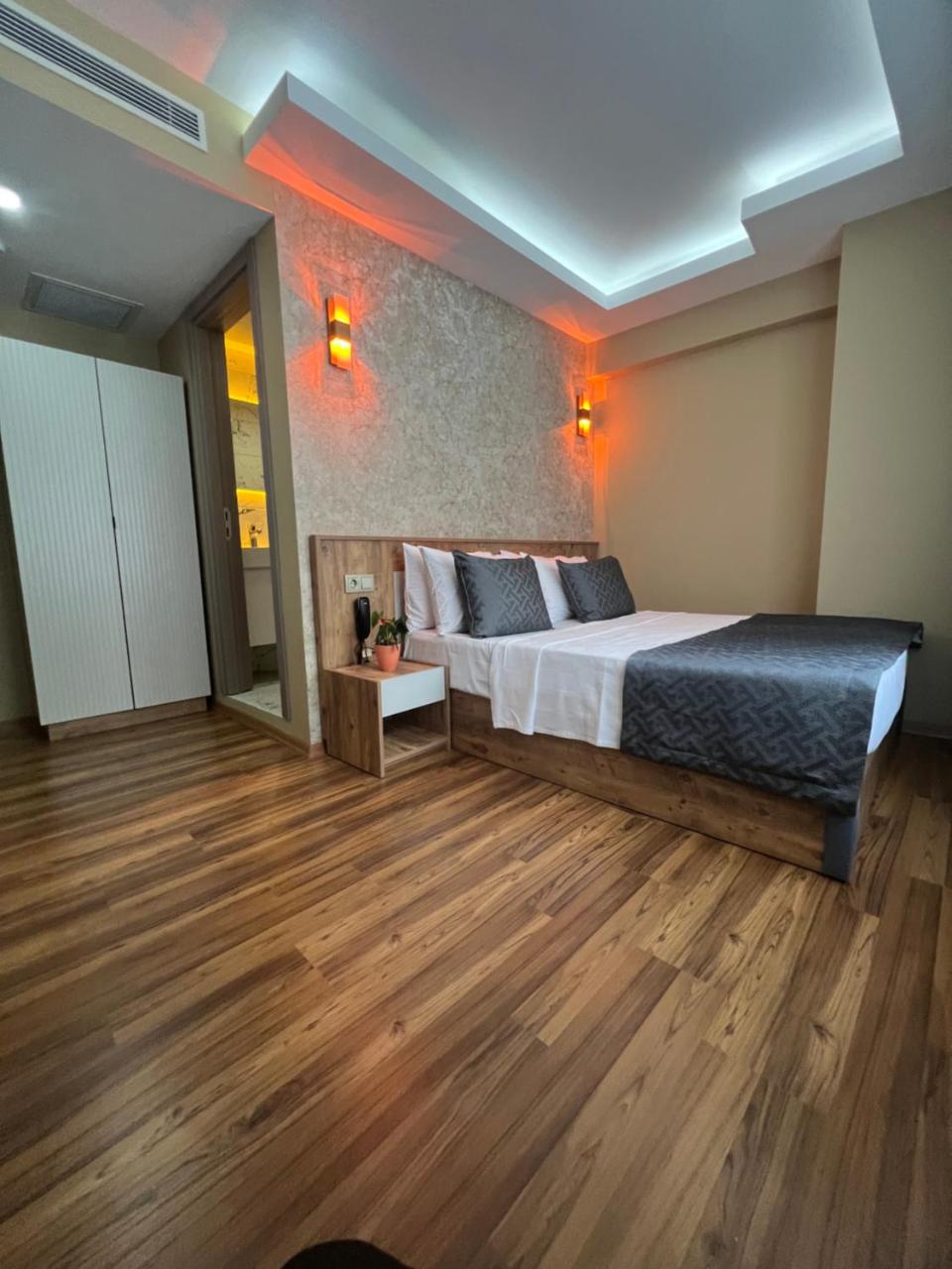 Photo - Özer Palace Hotel
