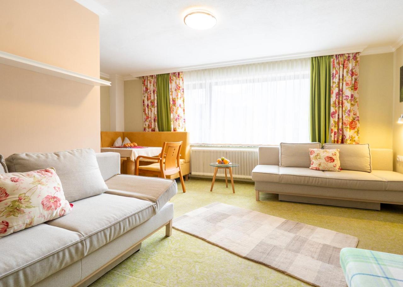Chalet Ferienhaus Hubertus photo 2