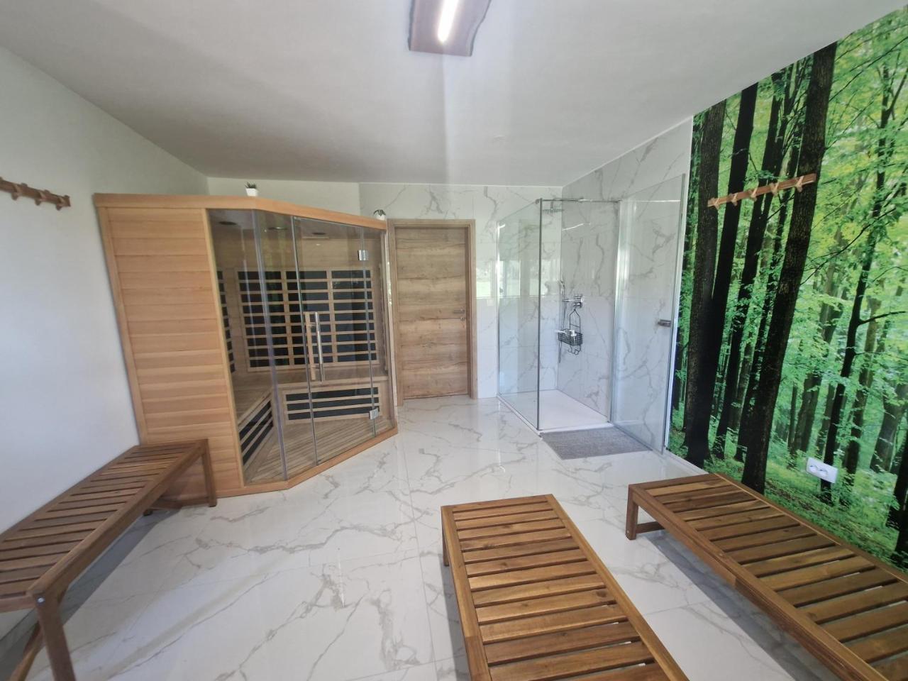 Linden Retreat Apartments with Sauna - 2