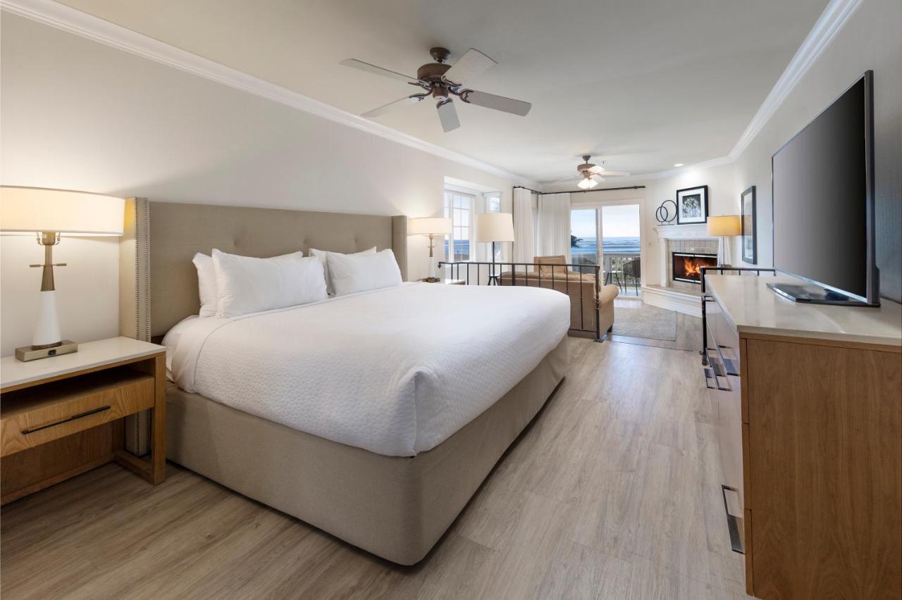 Pelican Inn & Suites - 2